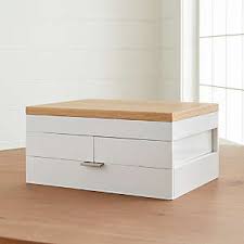 From elegant inlaid european designs to simple modern contemporary styles, whatever her taste or your budget, we have a jewelry box to match. Jewelry Boxes Crate And Barrel