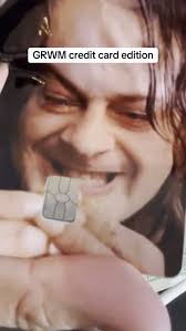 Get ready with me. Swapping card covers🔥💳, #cucucovers #drake #giftideas  #grwm #cardskins