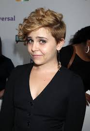 I Am No Longer a Hipster Queer Girl