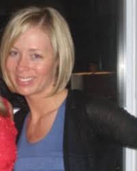 Swipe to see me looking back at the old "not so healthy" version of myself  ! Man oh man I would Never want to go back to how I FELT then! I