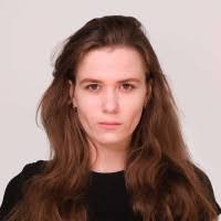 2600+ perfiles de «Anna»