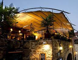 Find the right place to stay on your next trip with this wide range of quality establishments. Restaurant Le Cantou Saint Cirq Lapopie 46330 Spectable