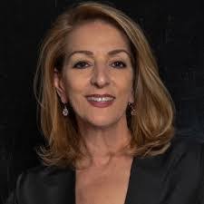 Sandra Croce's Instagram, Twitter & Facebook