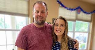 For months, no one was entirely sure where the family of eight were living. Josh Duggar And Anna Duggar Relationship Timeline News Block