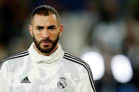 In fact, it appears that no guard is used when cutting his hair. Karim Benzema Makes Final Plea To Have Valbuena Sex Tape Case Dismissed