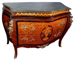 Pin Em Moveis Antigos E Arte Em Madeira