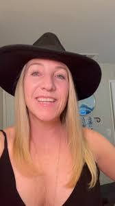 Stephanie Edmiston's Instagram, Twitter & Facebook