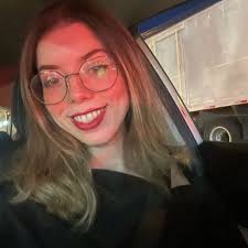 Me mudei para São Paulo, o processo tem sido difícil, ainda estou  aprendendo a lidar com meus sentimentos, por isso escrevo, e acredito que  vocês conseguem sentir cada palavra desse coração. O