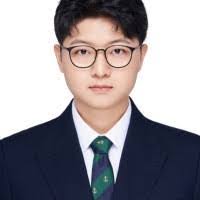 Mengchen Shi's Instagram, Twitter & Facebook