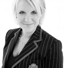 caroline nowell (@dragonflytrain)