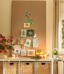 También a veces se ponen centro, coronas y otros adornos en las casas. Decorar Una Casa Pequena Por Navidad Westwing Magazine