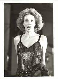 Buy ornella vanoni on vinyl & cd at juno records, the worlds largest dance music store. Amori Dolori E Bollori Di Ornella Vanoni Mi Sono Innamorata Di Una Donna La Stilettata A Gino Paoli Media E Tv