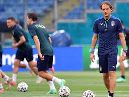 Infortunio al flessore per lorenzo pellegrini, centrocampista dell'italia di mancini. Z67egtpq7dy9mm