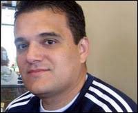 Community manager, diseñador, publicista, fotografo. A Priceless Lesson In Humility Npr