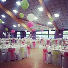 Decoration De Salle By Ain Mariage Lanterne Vert Anis Fushia Mariage Www Ainmariage Com Deco Mariage Nature Deco Mariage Mariage
