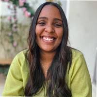 100+ perfiles de «Sanchez Santana»