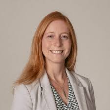 Tracy Bain's Instagram, Twitter & Facebook