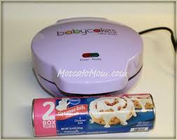 How To Make Cake Pops With Cake Pop Maker Cinnamon Roll Cake Pops Cake Pop Maker Cinnamon Roll Cake Cupcake Maker Recipes