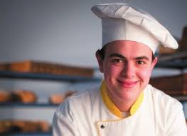 Weekblad voor hét nieuws uit Nuenen c.a. Start van berkenkap Vallestap Het  werk van de wijkraad Eeneind nader belicht