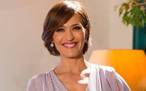 Mónica jardim é a aposta da tvi para substituir fatima a apresentadora já havia feito parte do você na tv! ao lado de isabel silva. Fatima Lopes Apresentadora Volta A Cruzar Se Com Amigo Que A Trocou Por Cristina Ferreira Vip Pt