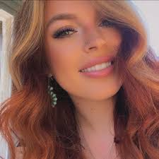 Howdy 🤠!! My name is HannahBelle! I work