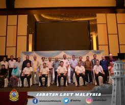 Perhimpunan bulanan ibu pejabat laut malaysia bulan mac 2018. Marine Department On Twitter Ybhg Dato Ketua Pengarah Laut Baharinah Menghadiri Majlis Apc Dan Majlis Jasamu Dikenang Anjuran Jabatan Laut Wilayah Sarawak Pada Hari Ini Setinggi Tahniah Kepada Penerima Apc Dan Ribuan