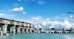 Base Sous Marine U Boot De Bordeaux Skyline New York Skyline Marina Bay Sands