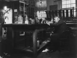 The seventh and last child of samuel and nancy edison. Dial A Ghost On Thomas Edison S Least Successful Invention The Spirit Phone Atlas Obscura