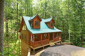 Aunt bugs cabin rentals offers the perfect tennessee vacation cabin rentals in various great smoky mountain areas. Gatlinburg Cabins In The Smoky Mountains Of Tennessee Smoky Mountain Cabin Rentals Tennessee Cabins Smoky Mountains Vacation