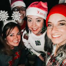 Want to find a group of friends that will have your back…cry when you  cry…meet up for dinner just because…make you laugh until your stomach  hurts…true girls, girls. Join a women's Mardi