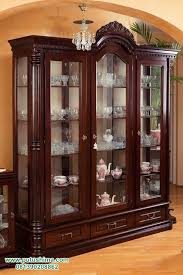 Semakin mahal dan langkanya lahan tanah terutama di daerah perkotaan menjadikan semua orang harus. Lemari Hias Jati Ruang Tamu Modern Putushima Furniture