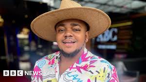 Odira Nwobu: Ọ bụghị ya na nwaanyị nọ n'oge ikpeazụ ya - Ọkaiwu Chukwudi -  BBC News Ìgbò