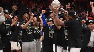 Find out the latest on your favorite nba teams on cbssports.com. Klarer Sieg Bei Atlanta Hacks Milwaukee Bucks Stehen In Nba Finals Kicker