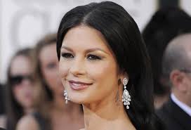 Mother, wife, actor, melody maker, hoofer, world explorer, interiors fanatic ❤️ @casazetajones rebrand.ly/czjcharliemono. Catherine Zeta Jones Darling Bud With A Steely Core The Independent The Independent