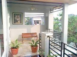 Kebanyakan orang yang memilih desain klasik untuk diterapkan pada hunian mereka itu juga ingin menggambarkan karakter mereka sebagai pemilik rumah tersebut, sebab bagi sebagian orang, rumah bukan hanya sebatas sebagai tempat tinggal yang nyaman. 5 Desain Balkon Rumah Minimalis Modern Kuliah Desain