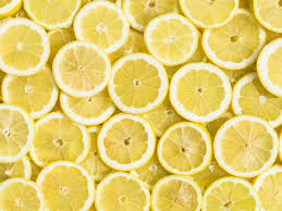 Jeruk mengandung vitamin c dan asam sitrat yang berguna bagi kesehatan kulit. 5 Buah Sayuran Berkesan Hilangkan Parut Jerawat Lepas Ni Tak Perlu Bergantung Pada Produk Lagi Maskulin