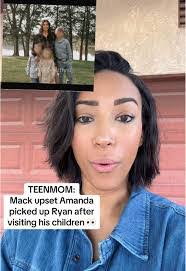 Amanda Easter's Instagram, Twitter & Facebook