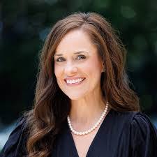 Victoria Mathews's Instagram, Twitter & Facebook