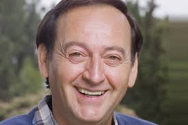 Freaks and Geeks and Happy Gilmore star Joe Flaherty dead at 82 as co-stars  pay tribute to 'great comedian'