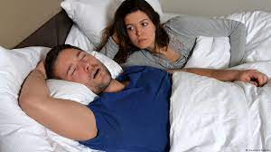 انقطاع التنفس أثناء النوم- اضطراب خفي خطير يمكنك التغلب عليه – DW –  20211119