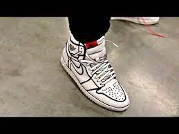 Michael jordan is painted on both shoes designed in a cartoon iconic style! Custom Cartoon Jordans At Sneakercon Cleveland Youtube