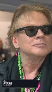 AXL ROSE PRESENTE PARA LA CARRERA DEL #LasVegasGP... ¿Cuál es tu canción  favorita de Guns N' Roses?, 📺 Toda la temporada de #F1 por #DisneyPlus  Premium