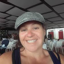 My sister follows this group reason I'm going anonymous in hopes she misses  it 😂😂 Looking for a bakery that can make this cake for me in the area!  Thanks in advance!