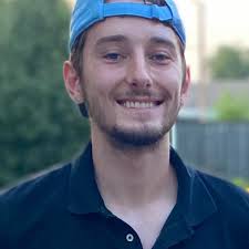 Pink Velvet Couch that folds down super easily and smoothly into a bed. I  got two but only really have space for the one so getting rid of one.  ***Pick up in