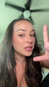 #stitch with @Maddy #greenscreen this was so easy idk why i never knew I  could do this #fyp #fashion #mensfashion #styling #stylingadvice  #mensstyling #summeroutfits #summerdatenight ...