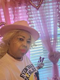 Black is always so elegant 🖤💫