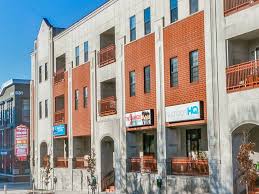 Perfect for new students and upperclassmen alike, our communities come outfitted with. Downtown Bloomington Apartments Cedarview Management Apartments Houses For Rent In Bloomington Indiana