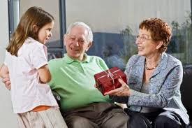 Do you miss me too? Contoh Percakapan Bahasa Inggris Tentang Liburan Di Rumah Kakek Dan Artinya