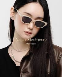 Kính Koreaa 𝐑𝐢𝐞𝐭𝐢 chính hãng xinhh như Salim đeo nha các pác uii 🫶🏻  3 màu Đen/ Đỏ/ Be full box ạ 🤎