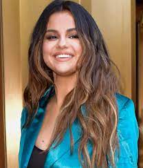 She is the daughter of mandy teefey and ricardo gomez. Selena Gomez Thinks Dating Other Celebrities Is So Cliche Glamour